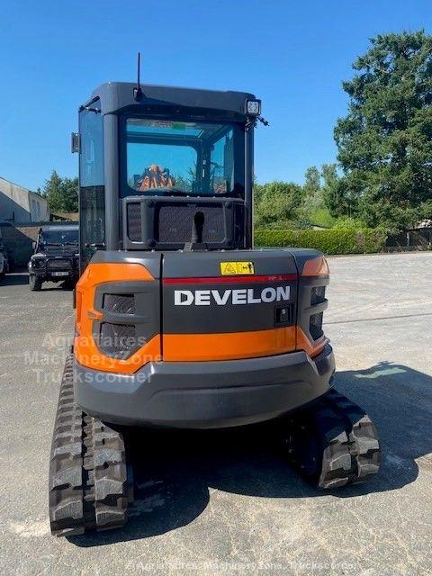 DEVELON DX63-7