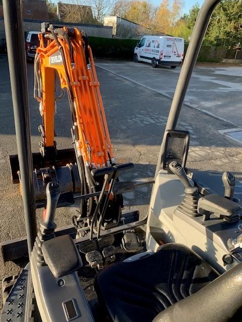 DEVELON DX27Z-7 CANOPY