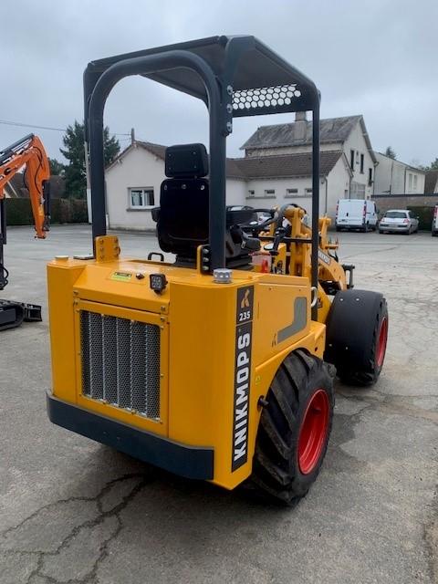 Mini-chargeuse Knikmops KM235