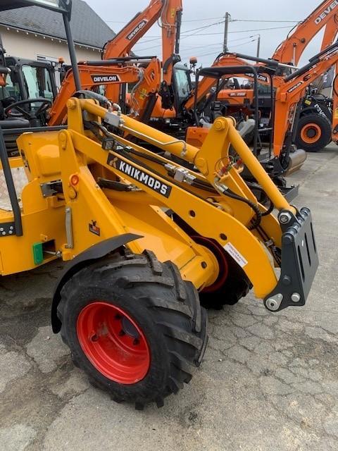 Mini-chargeuse Knikmops KM235