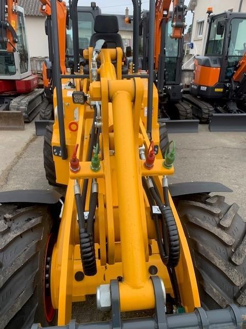 Mini-chargeuse Knikmops KM235