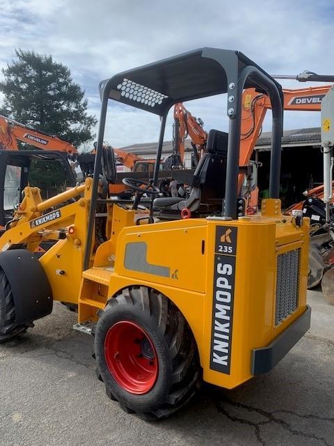 Mini-chargeuse Knikmops KM235