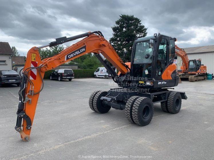DEVELON DX57W-7