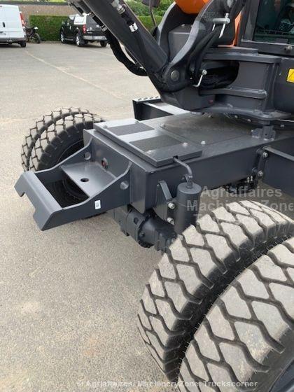 DEVELON DX57W-7