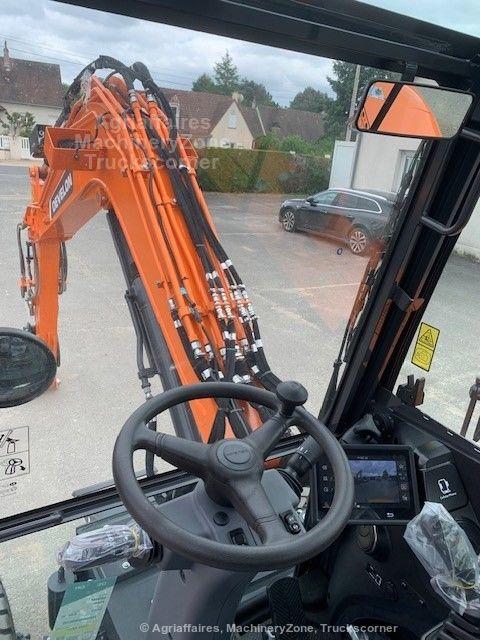 DEVELON DX57W-7